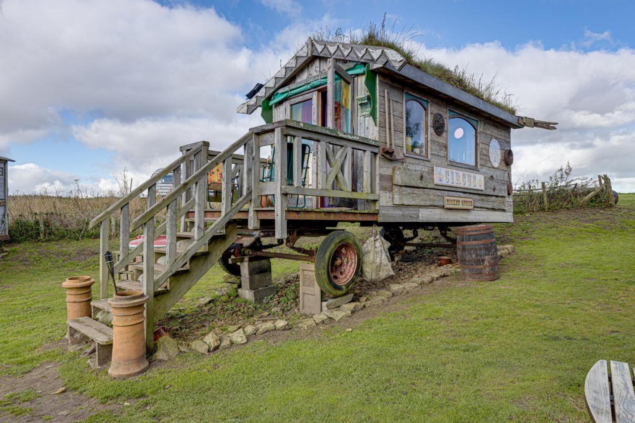 2 X Double Bed Glamping Wagon In Dalby Forest 스카버러 외부 사진